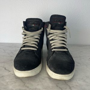 TCX STREET ACE AIR SHOES - SIZE 42/ 8.5